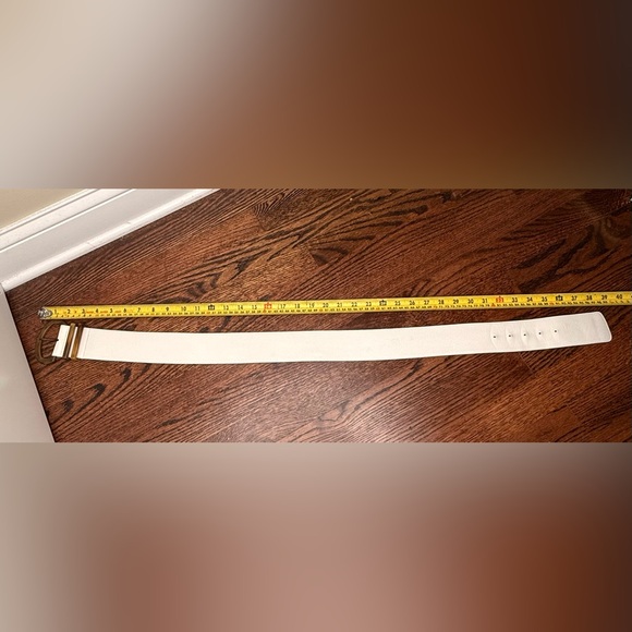 Ann Taylor White Wide Leather Belt with Tortoise Resin Buckle, Size M (35”) - Picture 7 of 7